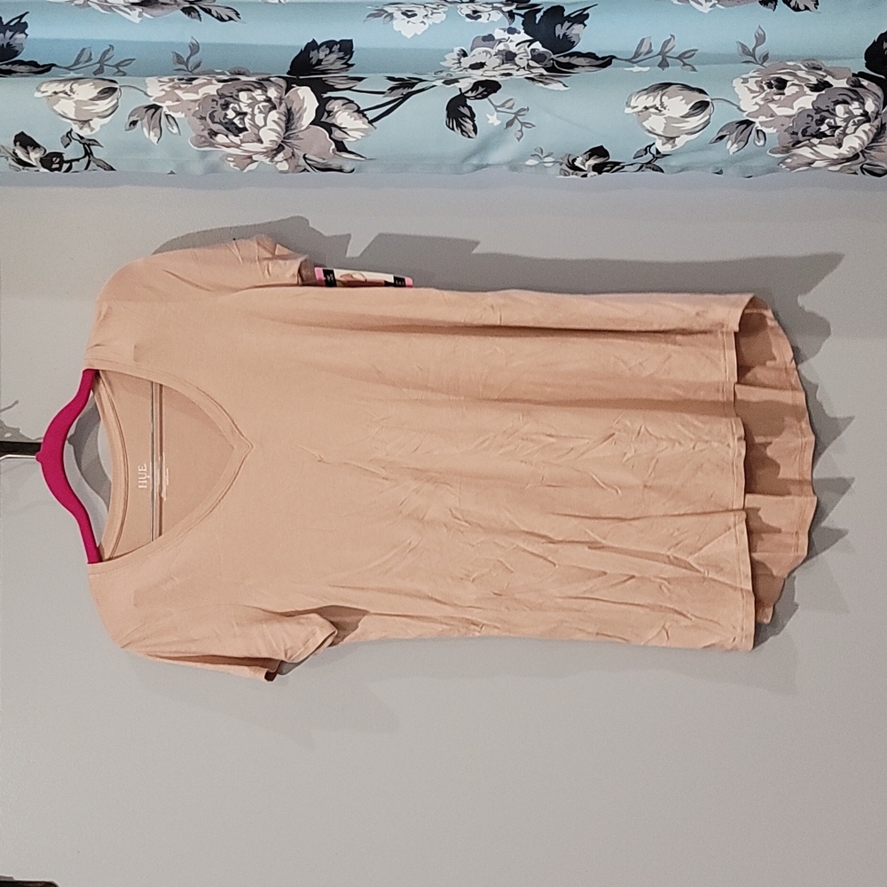 Hue Blush t-shirt